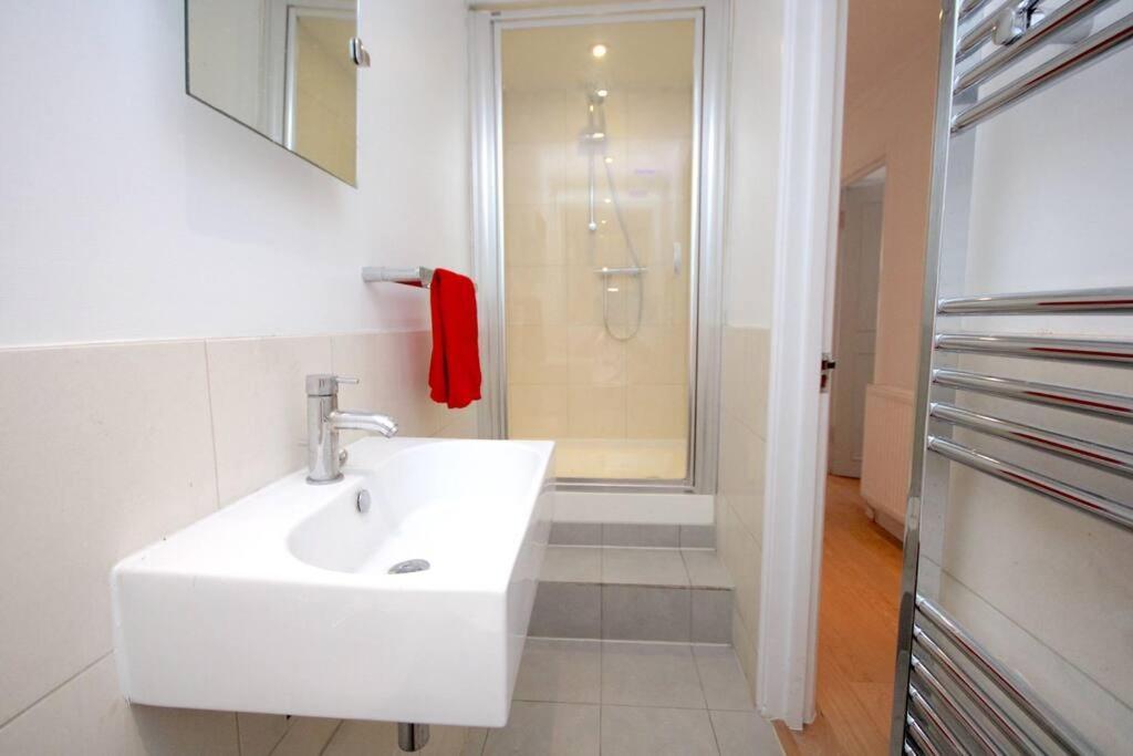 South Kensington Flat Close To Hyde Park Лондон Екстер'єр фото